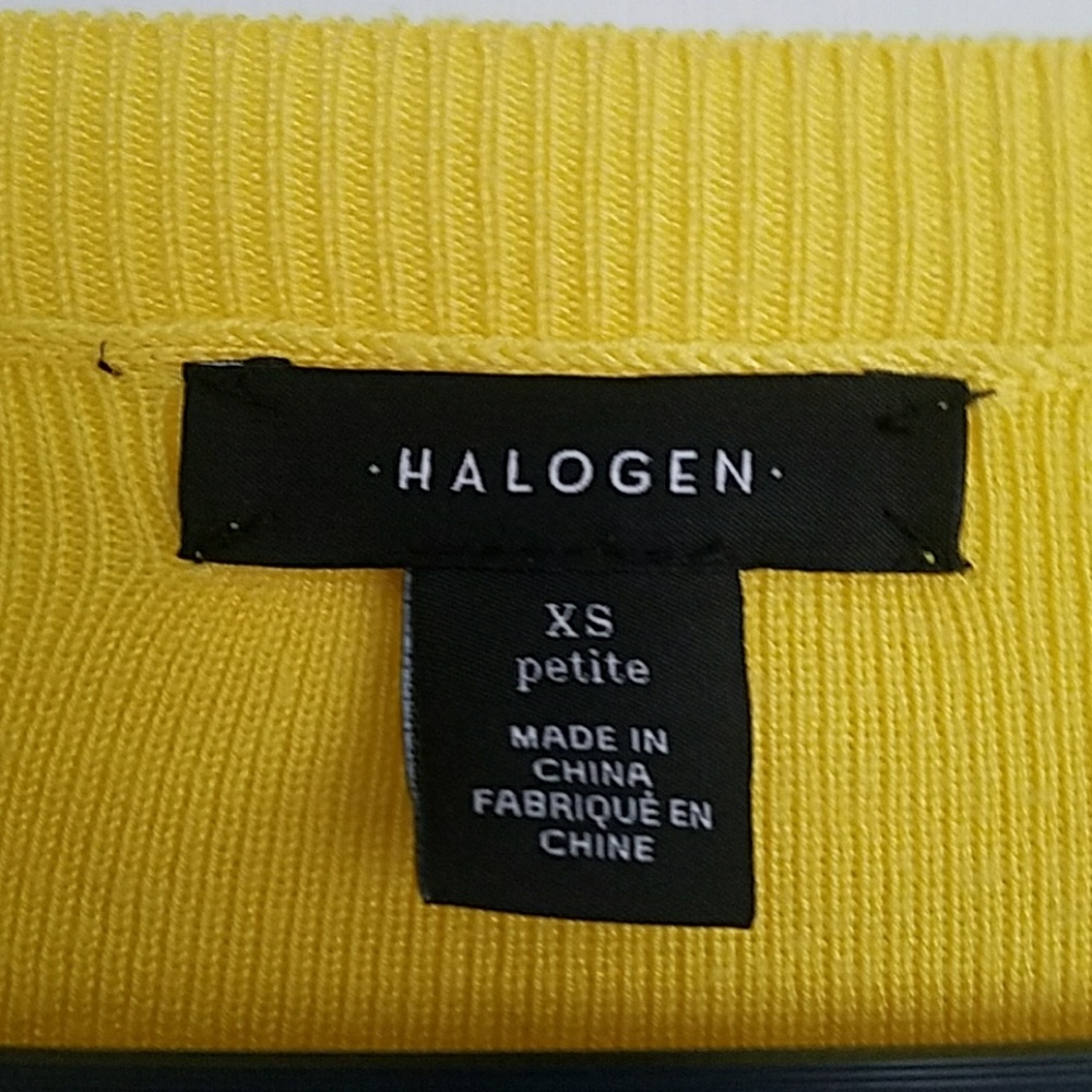 Halogen | NWOT Ruffled sleeves Top - Picture 3 of 4
